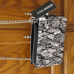 STEVE MADDEN faux snakeskin chain strap purse) crossbody .